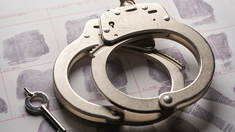 高空拋物被判刑， 傳遞 “罪與罰” 的 清晰信號