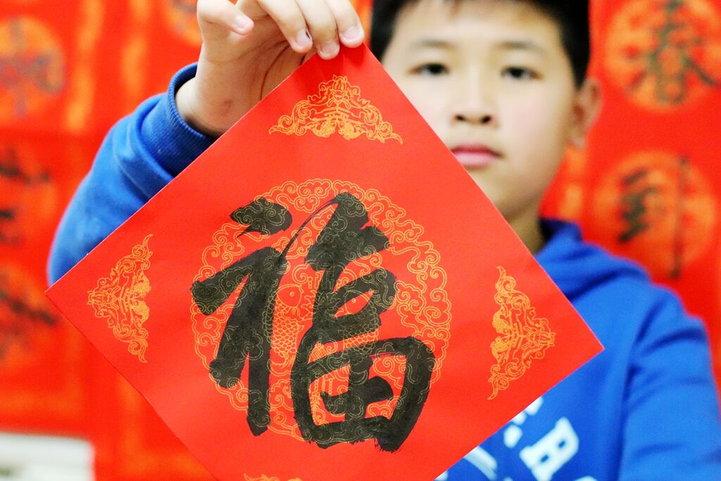 倡導(dǎo)就地過年，應(yīng)更科學(xué)精準(zhǔn)